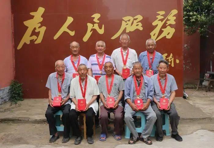 僵尸过人行道